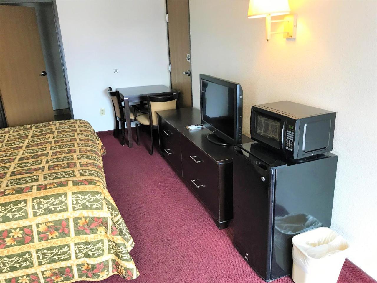 American Inn & Suites Albuquerque Ngoại thất bức ảnh